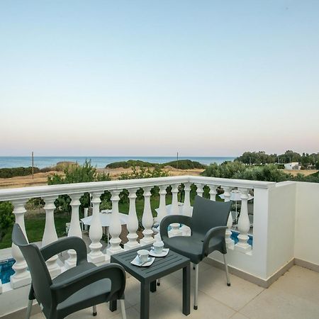 Rita Mare Seafront Villas Heated Pools 겐나디 외부 사진