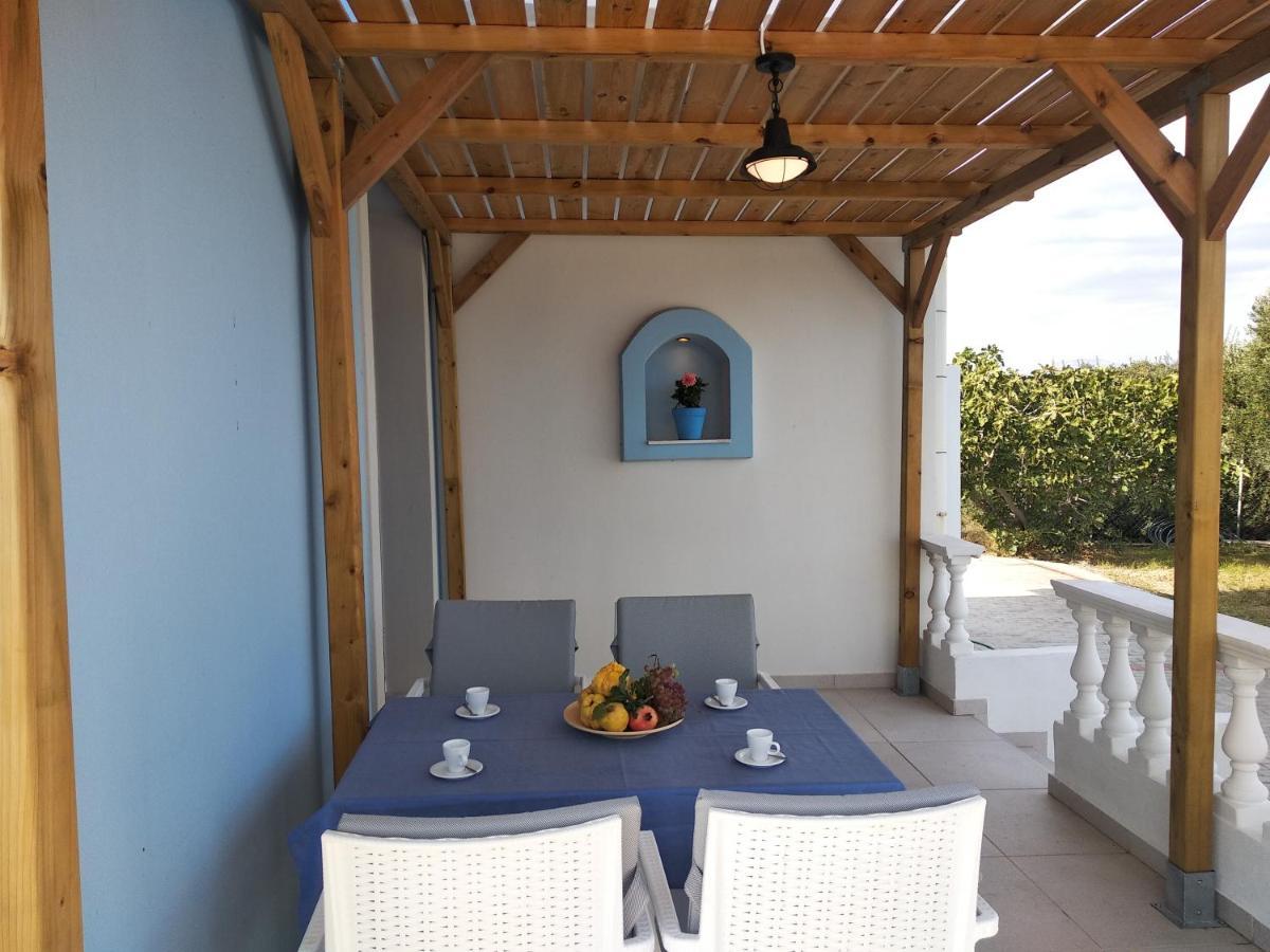 Rita Mare Seafront Villas Heated Pools 겐나디 외부 사진
