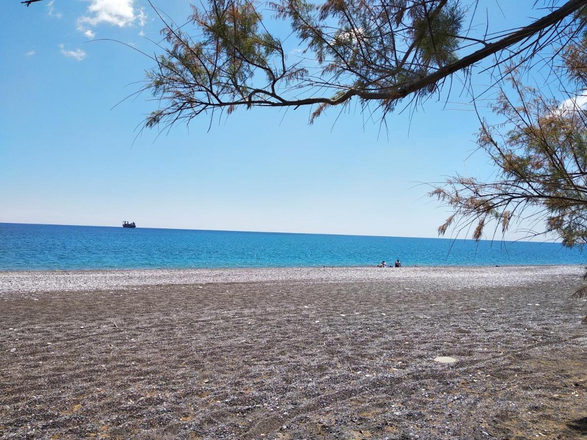 Rita Mare Seafront Villas Heated Pools 겐나디 외부 사진