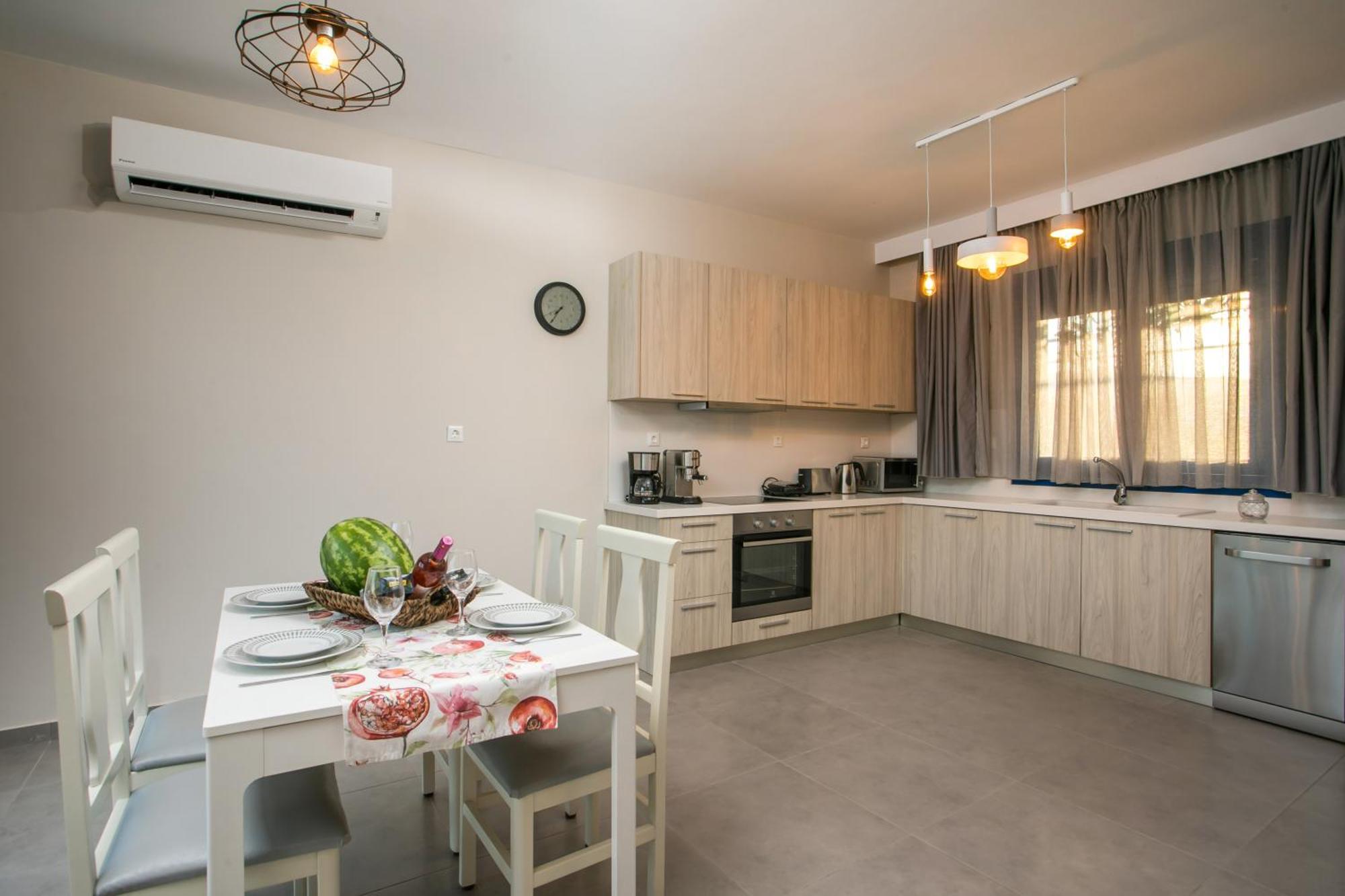 Rita Mare Seafront Villas Heated Pools 겐나디 외부 사진