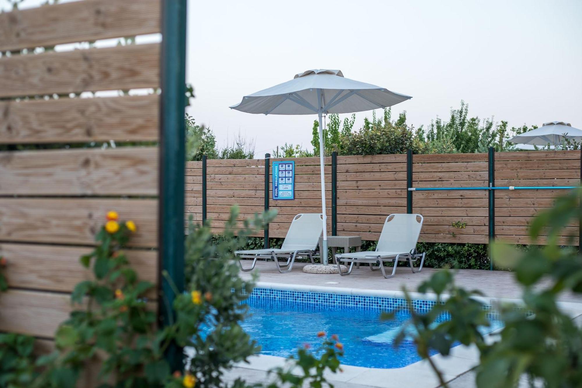 Rita Mare Seafront Villas Heated Pools 겐나디 외부 사진