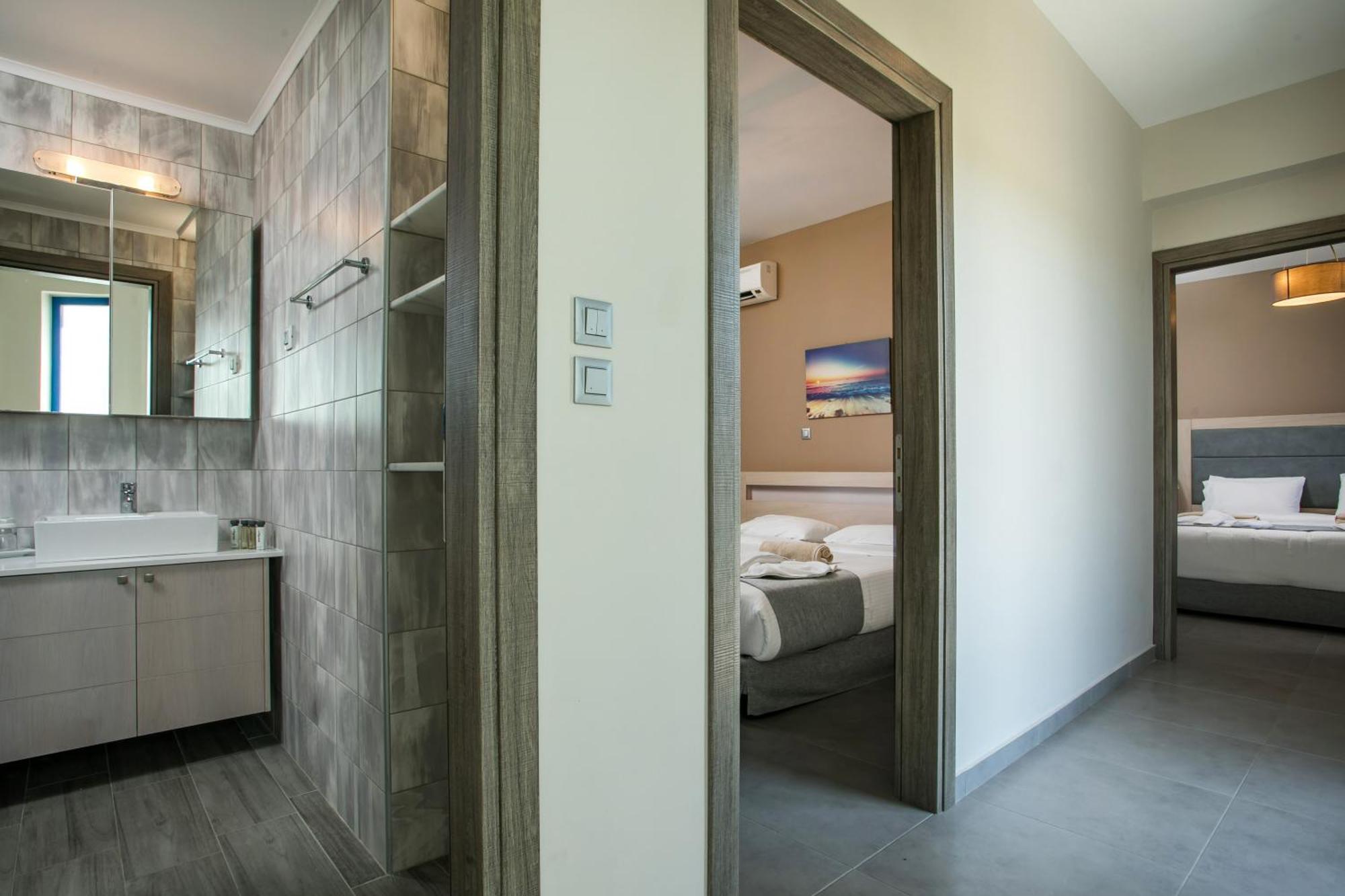 Rita Mare Seafront Villas Heated Pools 겐나디 외부 사진