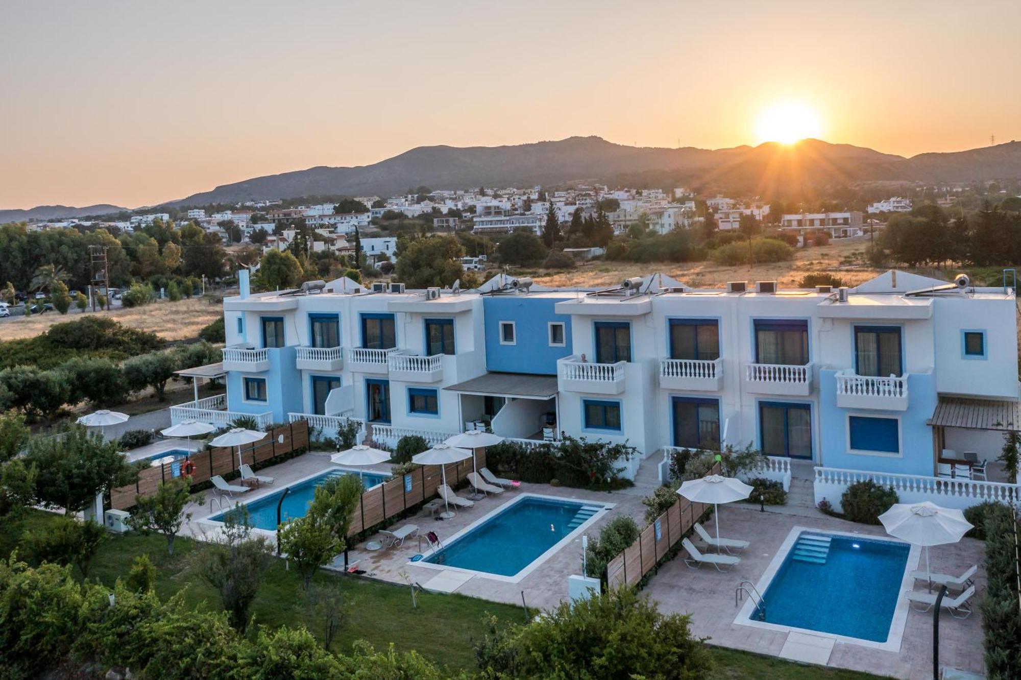 Rita Mare Seafront Villas Heated Pools 겐나디 외부 사진