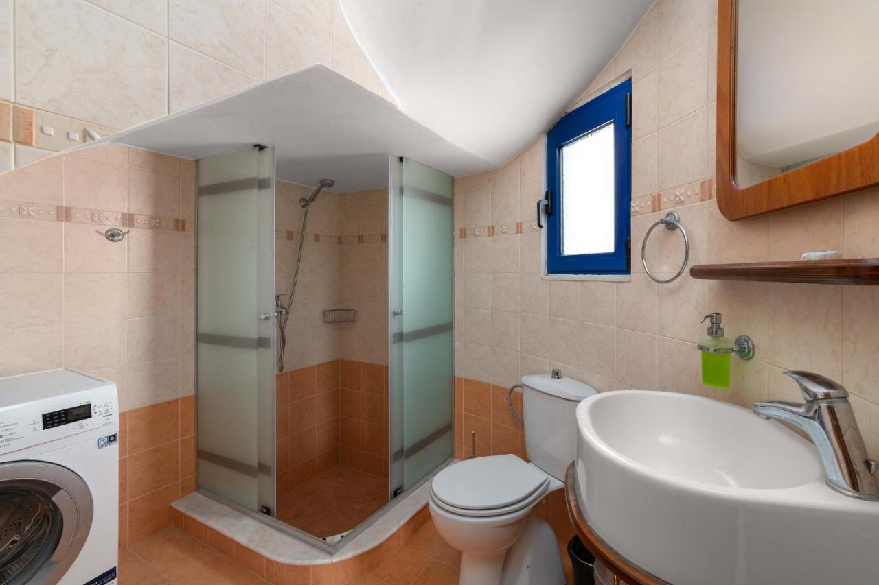 Rita Mare Seafront Villas Heated Pools 겐나디 외부 사진