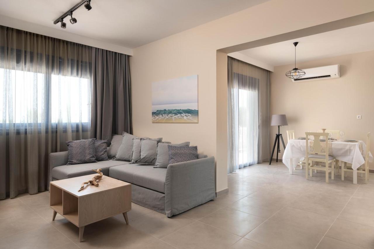 Rita Mare Seafront Villas Heated Pools 겐나디 외부 사진